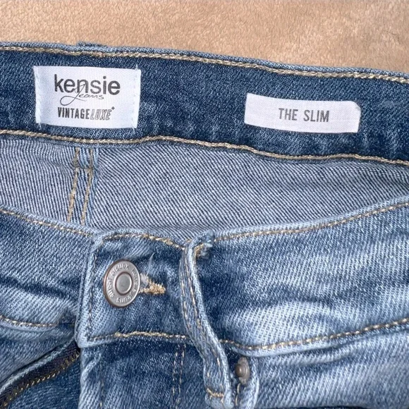 Kenzie Vintage Luxe The Slim Ankle Jeans - Picture 3 of 4